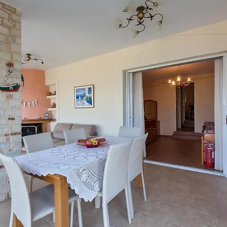 Katerina Theologos Villa *