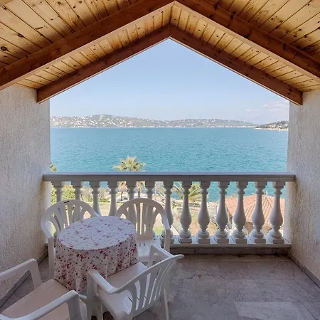 Villa Katerina Theologos *